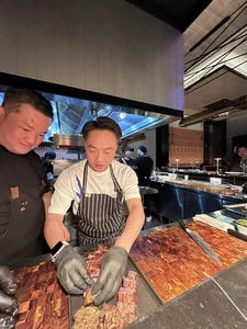 Businessman Cuong Do La Shows Off Culinary Skills as Wife Dam Thu Trang Reacts - image 1