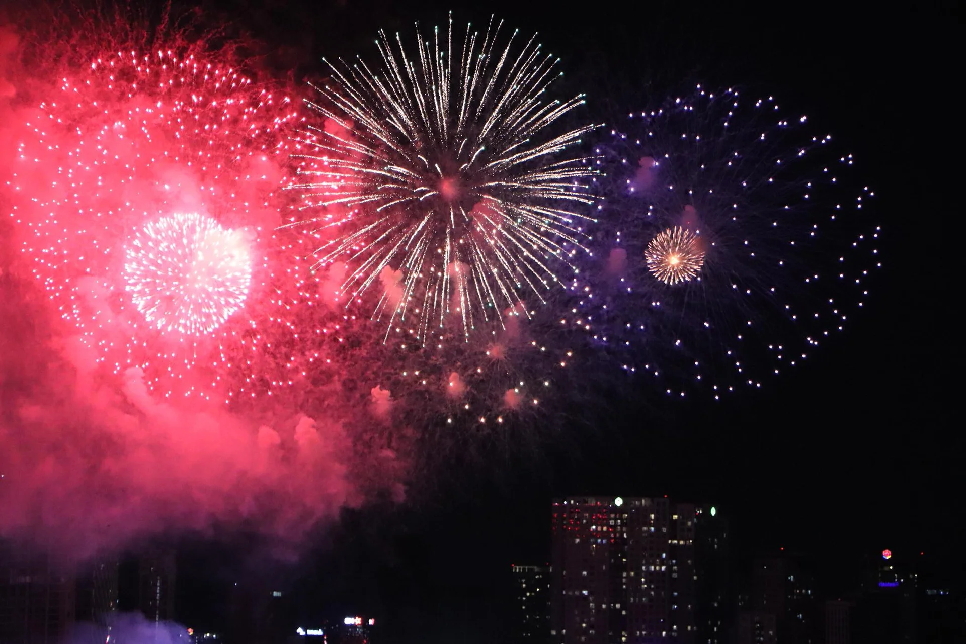 Spectacular Fireworks Light Up Ho Chi Minh City Sky for Reunification Day