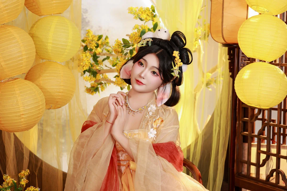 Capturing Timeless Grace: Kailin Jiang in YiTuYu Art Language Vol.7829