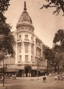 Exploring the Timeless Beauty of Saigon’s Iconic Architecture: A Century of History and Urban Transformation - image 3