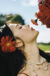 YiTuYu Art Language Vol.10334 Featuring Yao Xiao Xiao Cola: An Exquisite 15-Photo Artistic Series - image 1