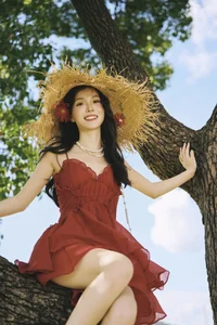 YiTuYu Art Language Vol.10334 Featuring Yao Xiao Xiao Cola: An Exquisite 15-Photo Artistic Series - image 12