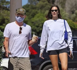 Leonardo DiCaprio and Italian Model Vittoria Ceretti: A Glimpse into Their High-Profile Romance - image 4