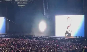 Unforgettable Moments: How Blackpink Captivated 30,000 Fans in Hanoi Day 2 - image 4