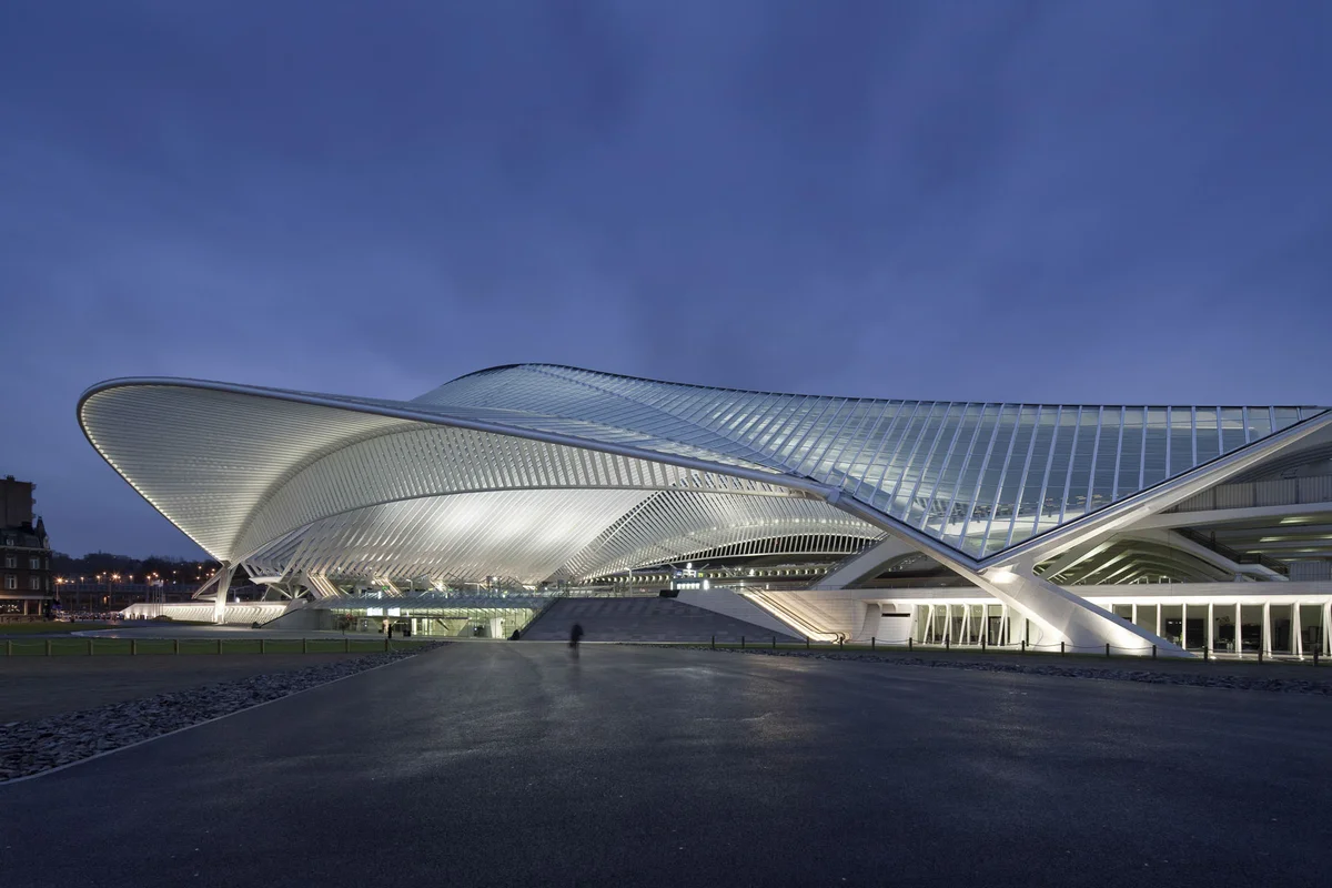 World's Most Unique Bus Stops: Exploring Architectural Masterpieces in Urban Transit