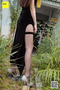 Festive Beauty: IESS Model Yun Zhi's Online New Year Greeting - image 56