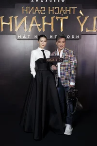 Red Carpet Glamour: Thuy Ngan and Kha Nhu Dazzle at Ngoc Thanh Tam’s Film Premiere - image 8