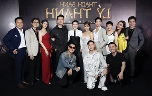 Red Carpet Glamour: Thuy Ngan and Kha Nhu Dazzle at Ngoc Thanh Tam’s Film Premiere - image 1