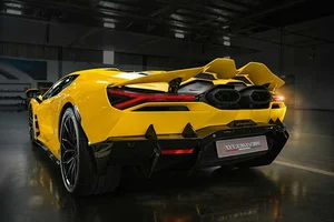 Lamborghini Revuelto: The Revolutionary V12 Plug-In Hybrid Supercar Redefining Italian Luxury and High-Performance Engineering - image 8