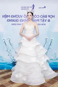 Celebrating the Radiant Beauty of the Year 2024: A Showcase of Elegance and Style - image 4