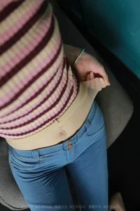 Xiaoliu Showcases Urban Chic in IESS Jeans and Silk Collection - image 37