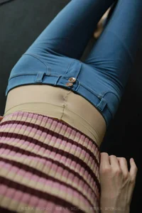 Xiaoliu Showcases Urban Chic in IESS Jeans and Silk Collection - image 42