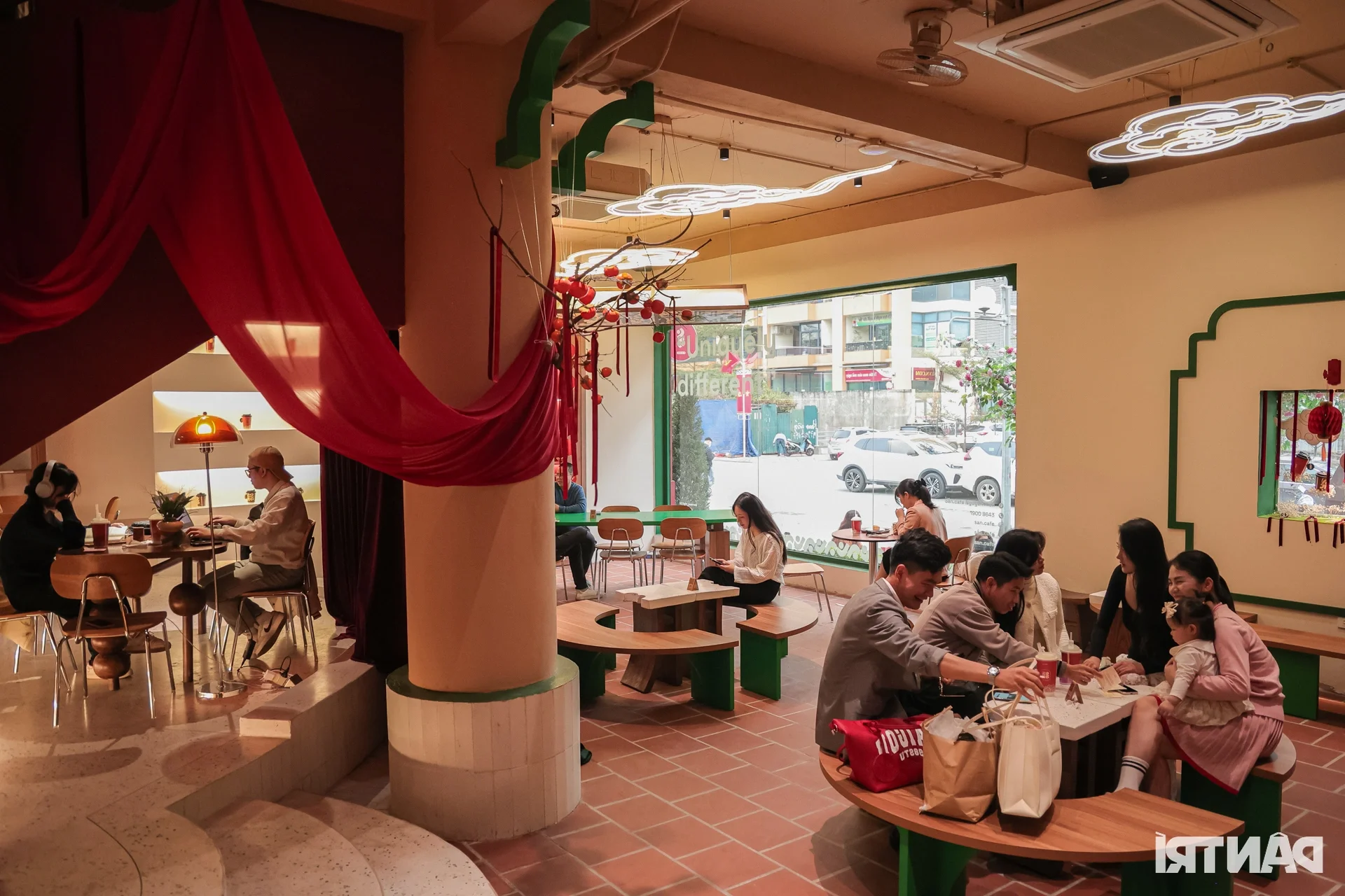 Dong Ho Folk Art Meets Modern Cafe Culture: A Unique Visual Experience