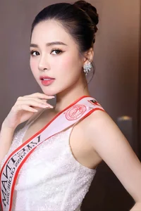 Do Ha Trang’s Most Stunning Outfits and Fashion Highlights at Miss Globe 2024 - image 3