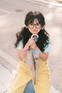 Charming Aesthetics: Art Language Vol.6095 Featuring Xiao Yi Mei Mei Cute - image 0
