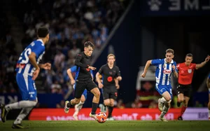 Lamine Yamal Secures Barcelona's La Liga Title with a Spectacular Wonder Goal - image 6