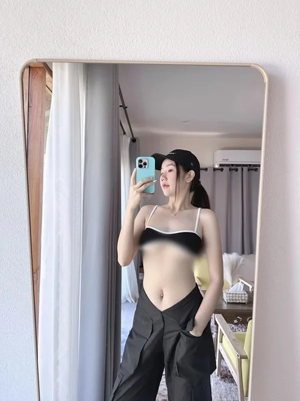 Bold Fashion Trends: Exploring the Rise of Micro Tops and Social Media Influencer Style