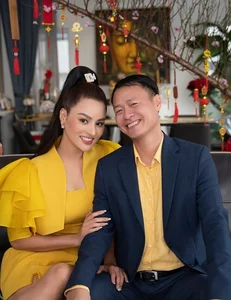 The Timeless Glamour of Vietnamese Supermodel Vu Thu Phuong - image 1