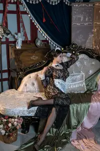 Coser Yunx1x1's Elegant Maid Cosplay in a Luxurious Setting: Shuncong Part01. - image 1