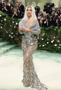 Met Gala 2024: Stars Shine in 'The Garden of Time' - image 8