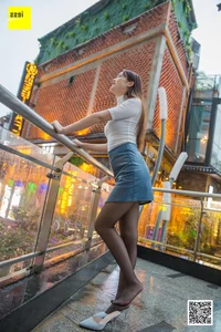 IESS Jiumei Night Scene Urban Fashion and Hosiery Gallery - image 29