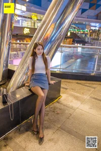 IESS Jiumei Night Scene Urban Fashion and Hosiery Gallery - image 71