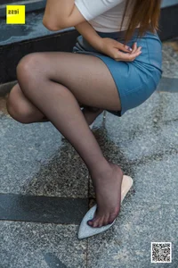 IESS Jiumei Night Scene Urban Fashion and Hosiery Gallery - image 9