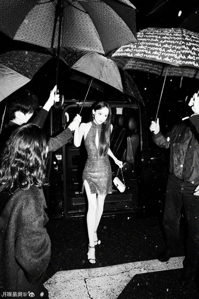 Gulnazar Stuns at Tom Ford Milan Fashion Week Show
