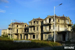 Stalled 370 Billion VND Luxury Villa and Restaurant Project at Loc Ha Beach - image 5