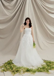 Puka and Gin Tuan Kiet’s Fairy Tale Wedding: A Closer Look at the Stunning Designer Bridal Gown and Radiant Celebrations - image 3
