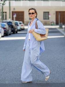 Tăng Thanh Hà and the Sophisticated Pyjama Trend: How Fashionistas Master the Sleepwear-as-Daywear Aesthetic - image 6