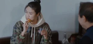 Gap Em Ngay Nang Episode 6 Recap: Phuong’s Guilt and the Fake Romance - image 3