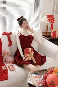 YiTuYu Art Language Vol.6319: Intimate Portraits of Xiao Dou Dou Yao Bao Fu in Soft Light - image 14