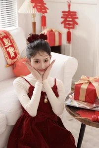 YiTuYu Art Language Vol.6319: Intimate Portraits of Xiao Dou Dou Yao Bao Fu in Soft Light - image 7