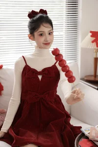 YiTuYu Art Language Vol.6319: Intimate Portraits of Xiao Dou Dou Yao Bao Fu in Soft Light - image 2