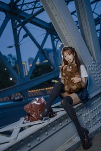 Exploring Art Language Vol.9769: A Visual Journey with Xiao Yi in YiTuYu Gallery - image 6