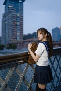 Exploring Art Language Vol.9769: A Visual Journey with Xiao Yi in YiTuYu Gallery - image 5