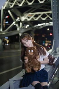 Exploring Art Language Vol.9769: A Visual Journey with Xiao Yi in YiTuYu Gallery - image 8