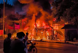Tragic Fire Incident in Hanoi: Reporting on the Scene and Community Safety Awareness - image 2