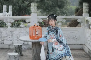 YiTuYu Art Language Vol. 6618: Zhou Zhou AY’s Artistic Visual Storytelling - image 23