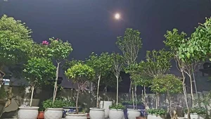 Capturing the Magic: Vietnam Celebrates the Largest and Brightest Supermoon of 2023 - image 21