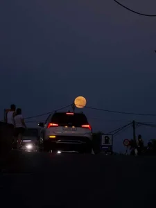 Capturing the Magic: Vietnam Celebrates the Largest and Brightest Supermoon of 2023 - image 1