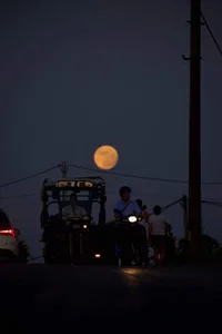 Capturing the Magic: Vietnam Celebrates the Largest and Brightest Supermoon of 2023 - image 35