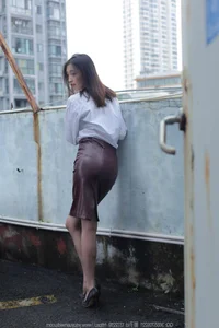 Urban Chic and Sophistication: IESS No.1641 Xiao Jiu Collection - image 1