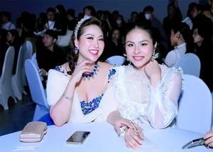 Vietnamese Actress Phi Thanh Van Shares Her Beauty Transformation Journey After 21 Plastic Surgeries - image 1