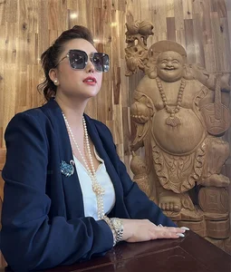 Vietnamese Actress Phi Thanh Van Shares Her Beauty Transformation Journey After 21 Plastic Surgeries - image 3