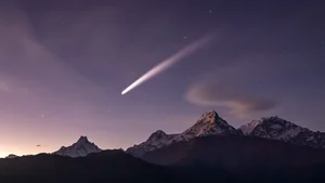 The Halloween Comet: Why Did It Suddenly Disintegrate Near Earth? - image 4