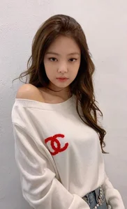 Jennie BLACKPINK Dating Rumors: WOODZ Connection and V BTS Throwback Explained - image 5