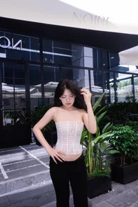The Viral 'Transparent' Outfit That Has TikTok Abuzz - image 3