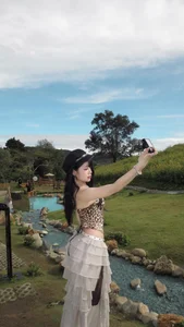 The Viral 'Transparent' Outfit That Has TikTok Abuzz - image 9